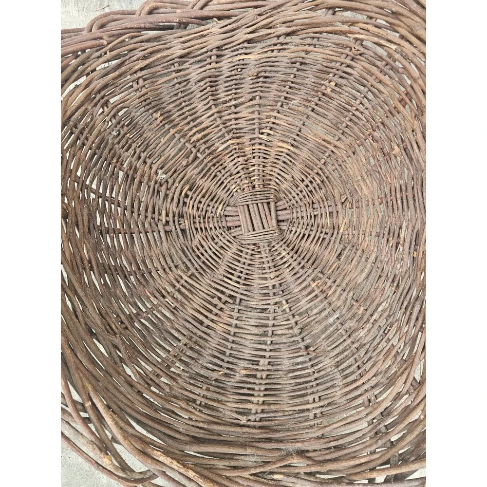 Woven Grapevine Wicker Harvest Basket Large Brown Metal Oak Branch Handle 29in